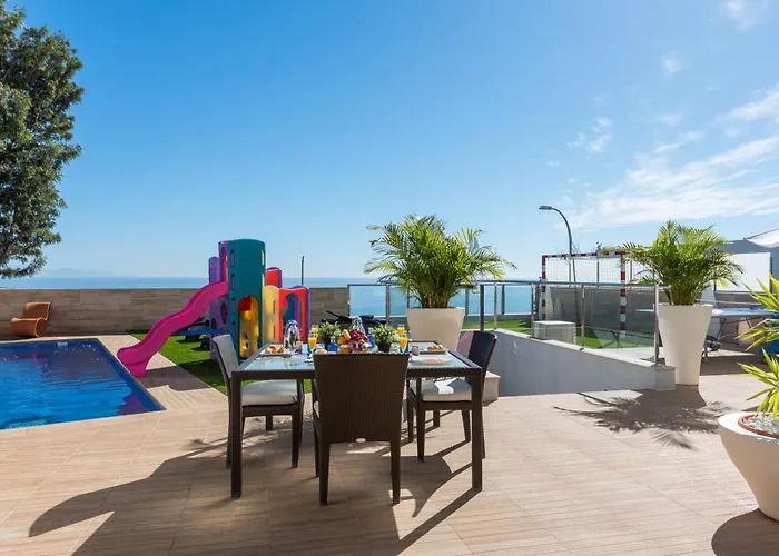 Seaview With Pool, Gym & Cinema Vila Santa Cruz de Tenerife