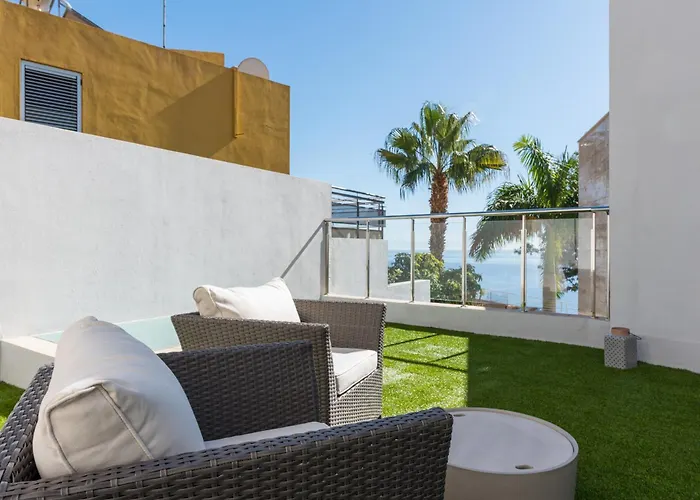 Seaview With Pool, Gym & Cinema * Santa Cruz de Tenerife