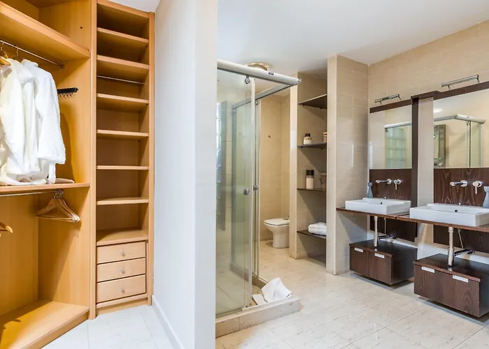 Vila Seaview With Pool, Gym & Cinema *